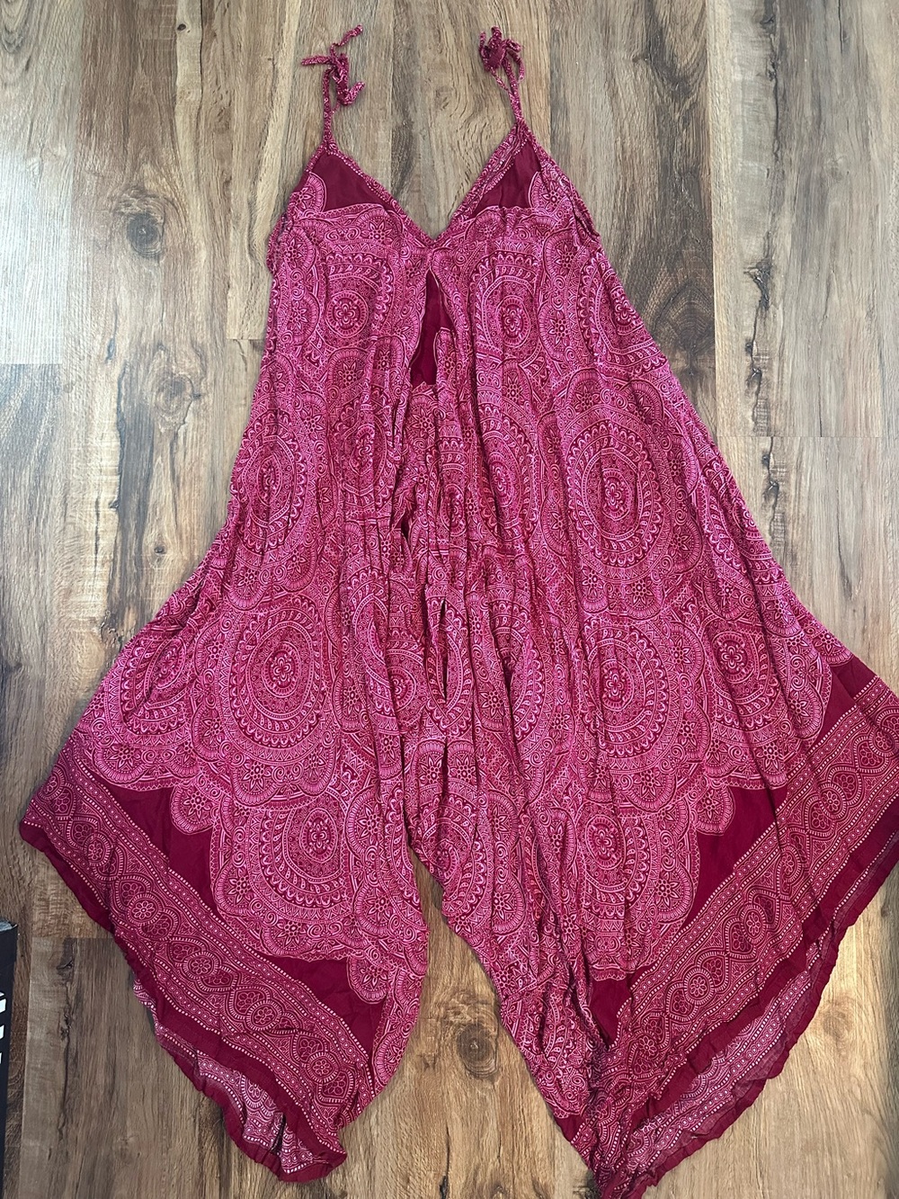 Fuchsia Paisley Print Bohemian Jumpsuit w/hand pockets 🥰